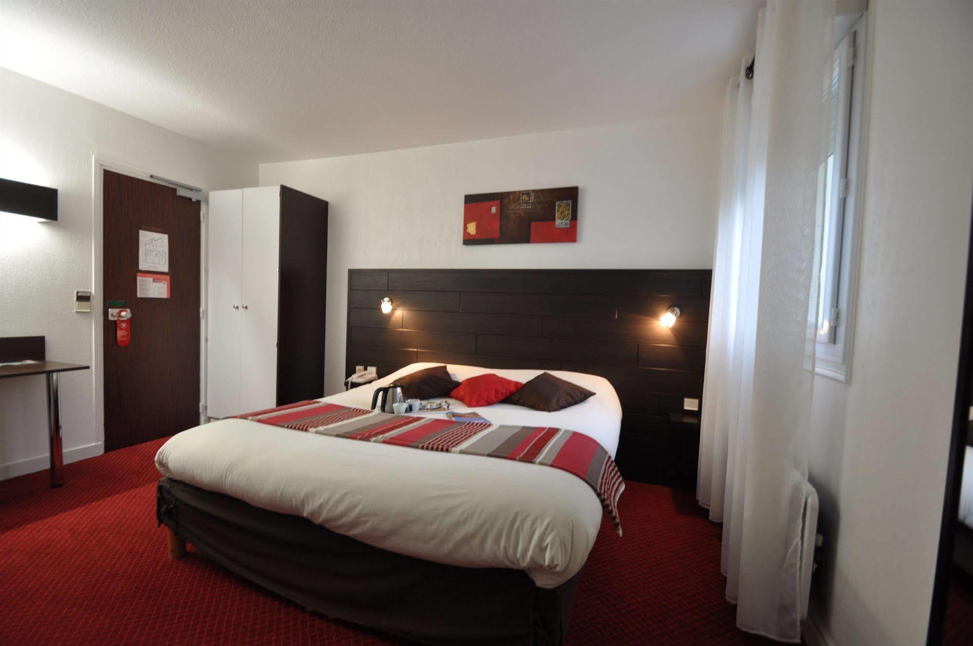 The Originals City, Hotel Du Chateau, Pontivy Exterior photo